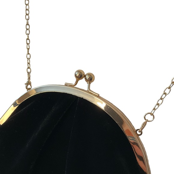 UNBRANDED Bag sz Medium Crossbody Convertible Clutch Kiss Clasp Side Bows Black - Picture 3 of 11